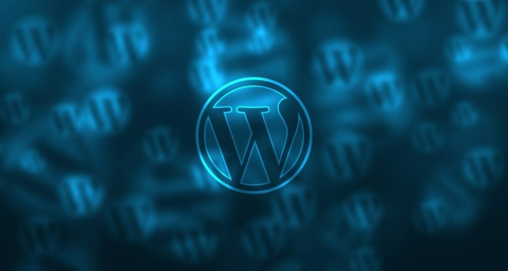 Logo WordPress, symbole de la plateforme idéale pour un bon SEO pour WordPress.