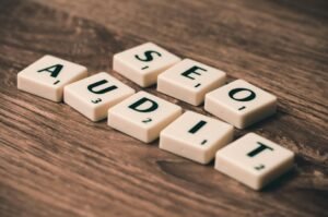 Audit SEO et cannibalisation des mots-clés – Optimisation du référencement naturel pour éviter la concurrence interne des pages web.